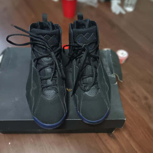 Men's Jordan six - Picture 2 of 4